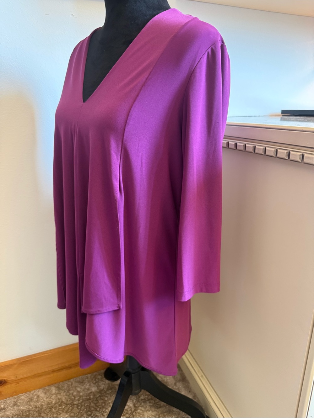 Joseph Ribkoff - Women's V-Neck Flowing Tunic Top - Magenta size 12 - Picture 3 of 4